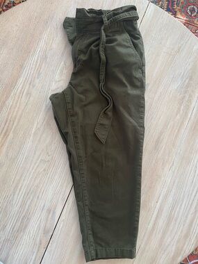 LOFT Women’s Olive Drawstring Tapered Chinos